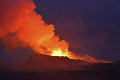 Volcan du Geldingadalir en activité (Islande, 2021) - 0mn 36s